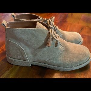 Lucky Brand suede bootie size 6